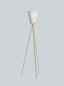 Oslo Wood gulvlampe gull med skjerm