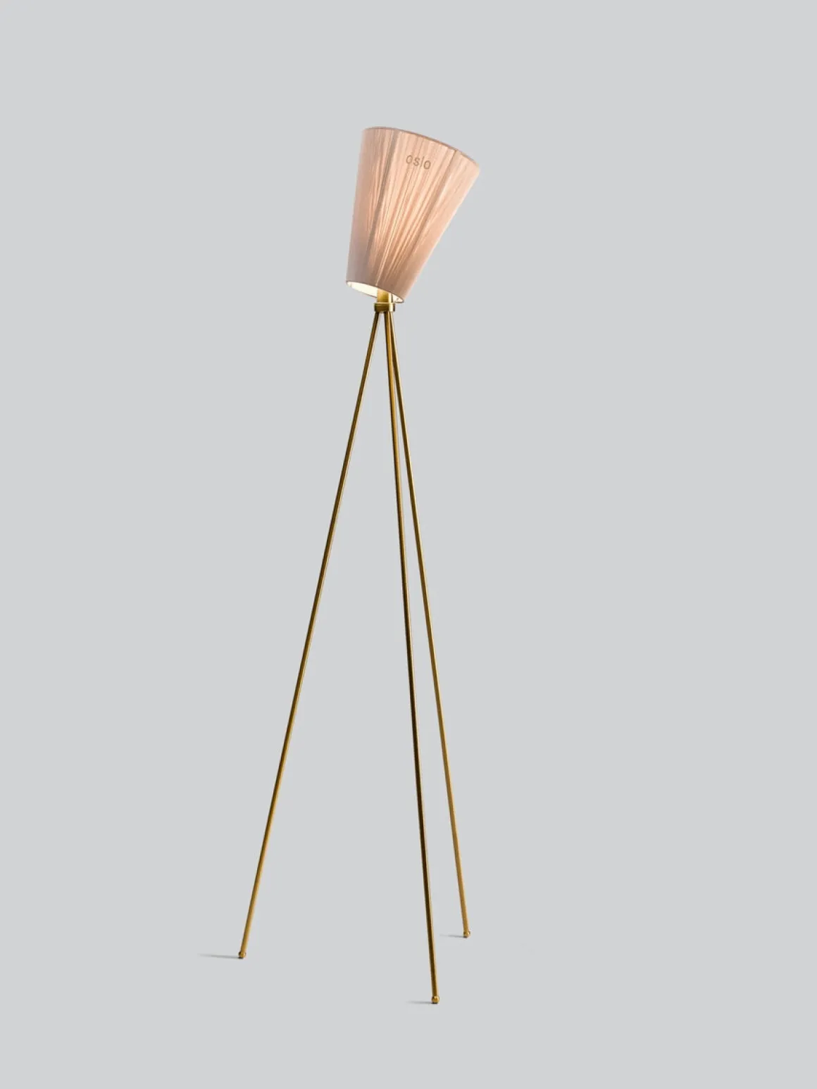 Oslo Wood gulvlampe gull med skjerm