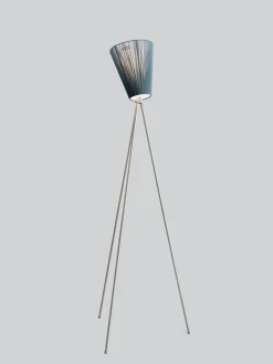 Oslo Wood gulvlampe stål med skjerm