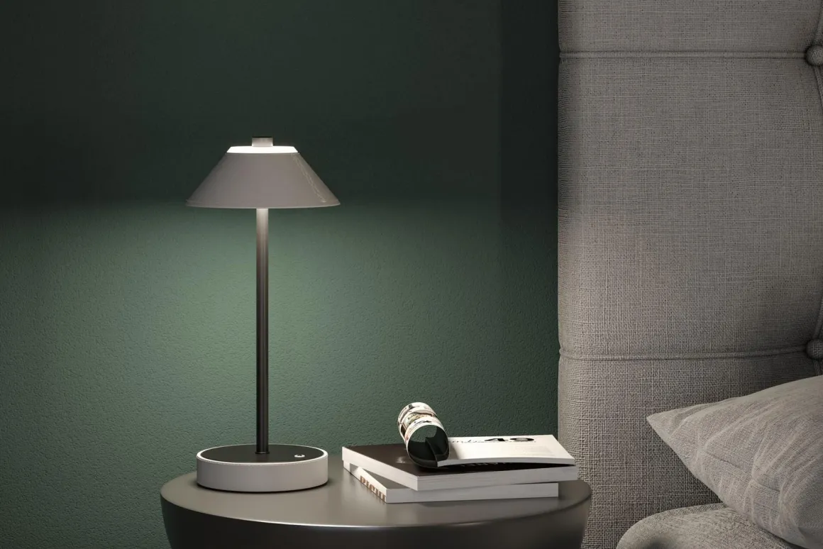 Pellini portabel bordlampe oppladbar 2W 2700-6500 Kelvin