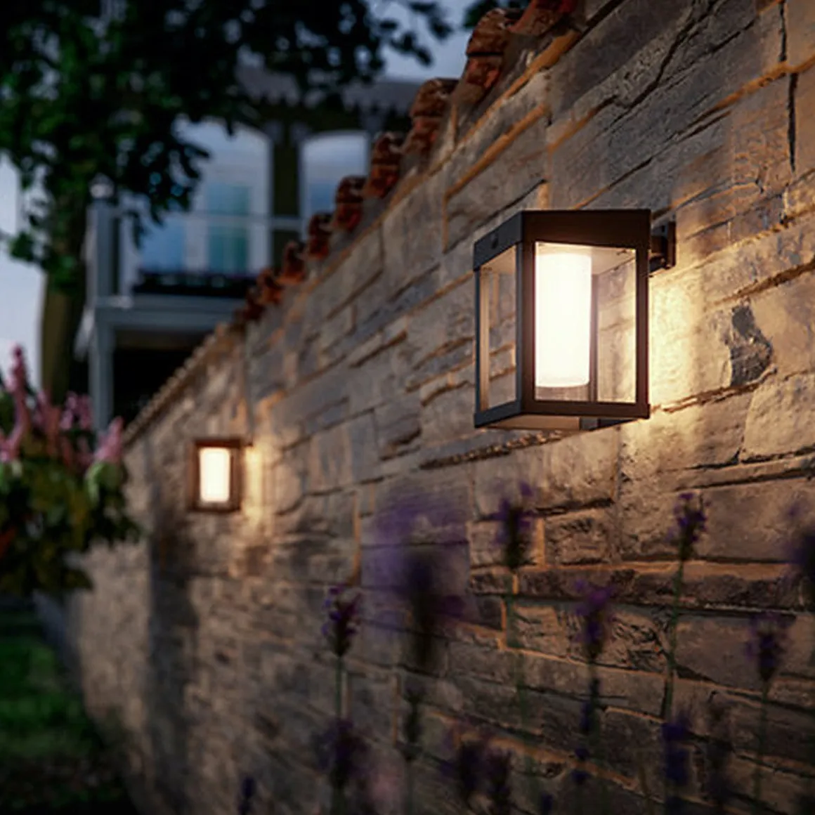 Philips Camill vegglampe 1,4W 3000 Kelvin IP44 solcelledrevet med dag/natt og bevegelse sensor