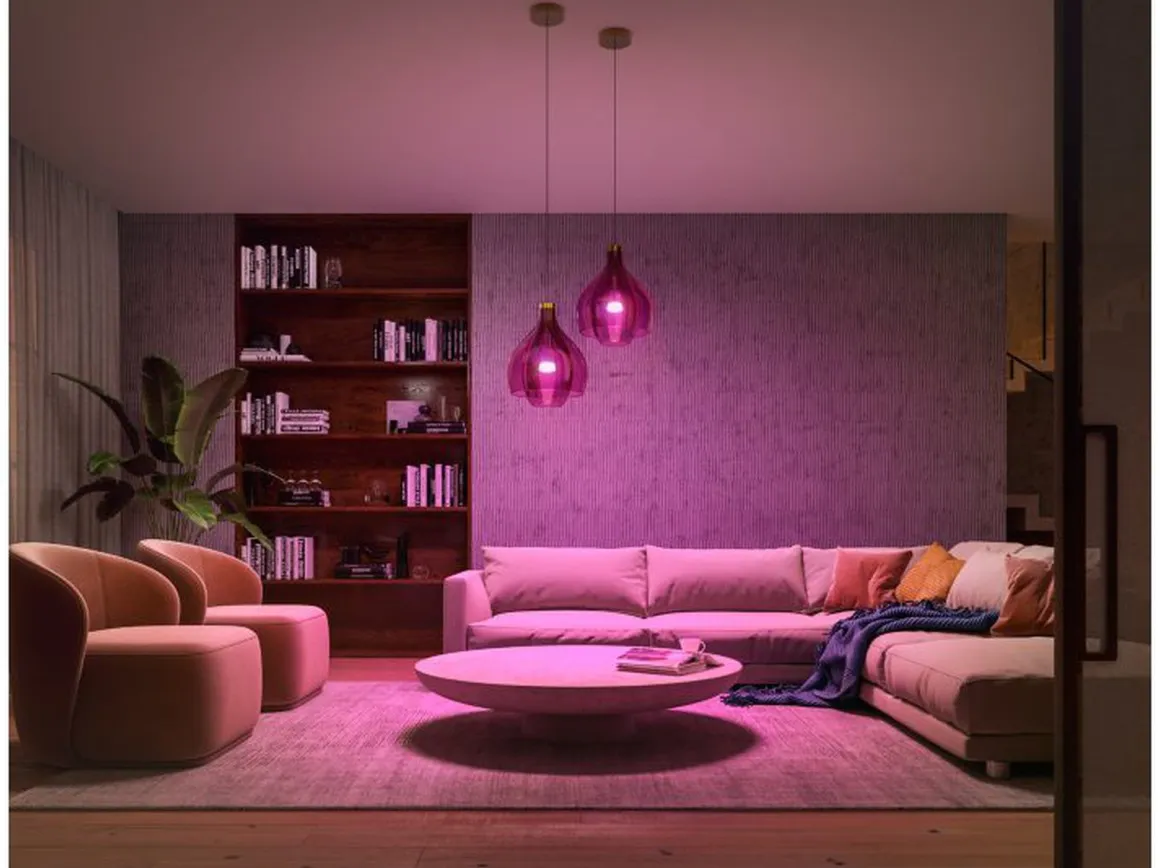 Philips Hue farget LED 9W E27 A60 2200-6500 Kelvin + Farge - 60 mm