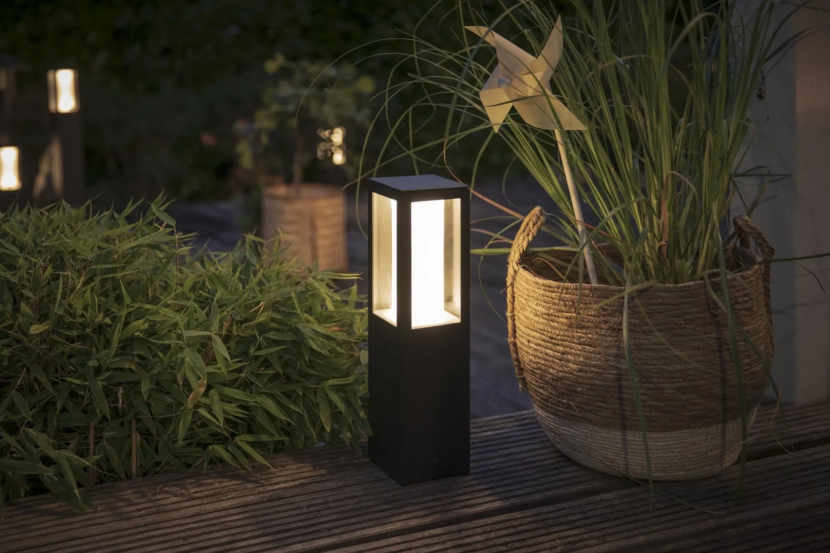 Philips Hue Impress pullert white ambiance & color luminaires - Forlenger