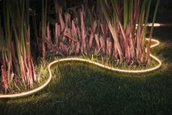 Philips Hue LED strip Outdoor 5 meter - White og farget stemning