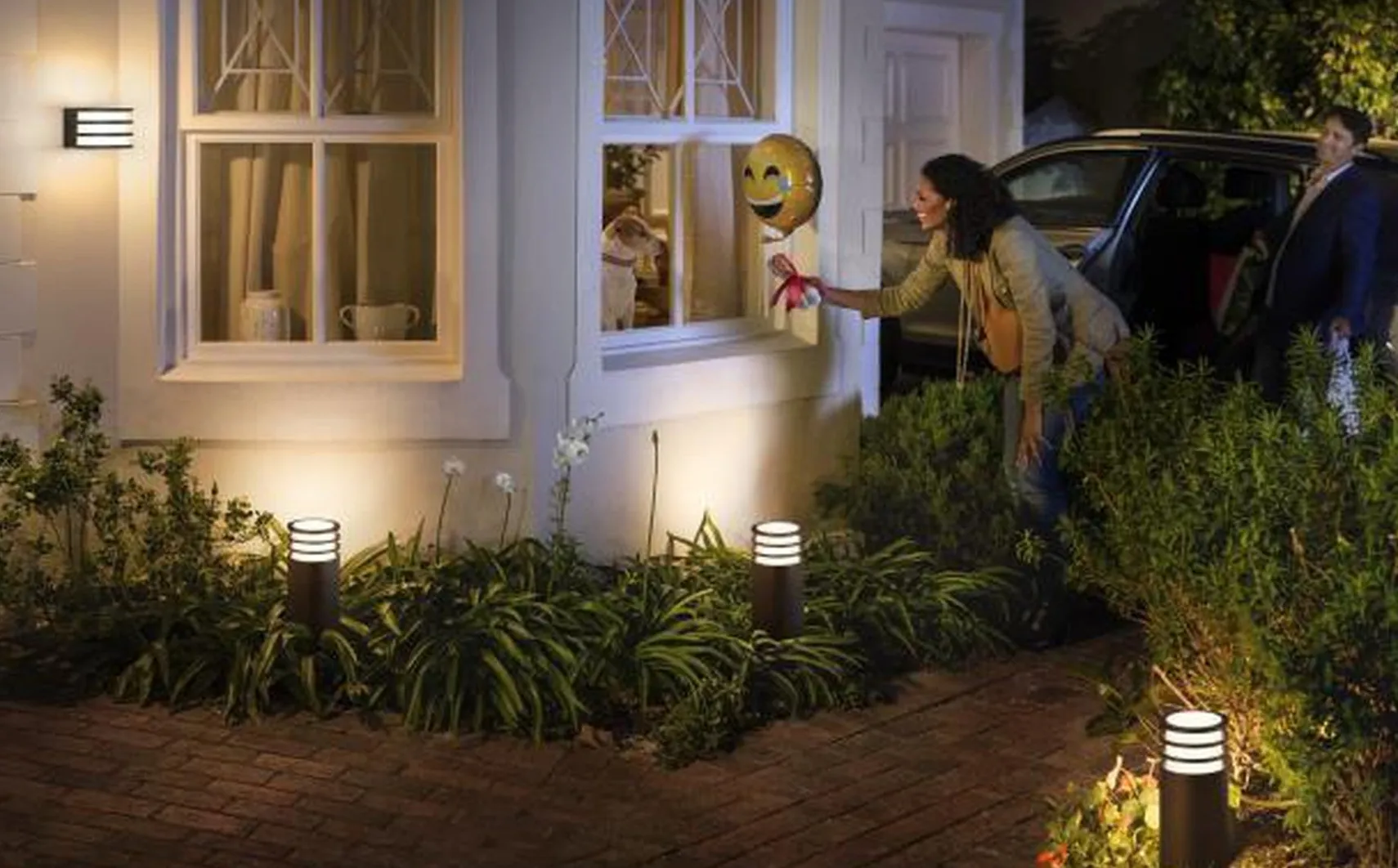 Philips Hue Outdoor Lucca pullert mini, antrasitt