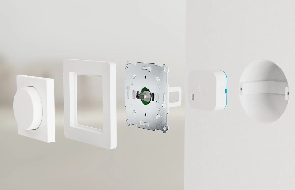 Plejd RTR-01 EW Adapter vri passer med polarhvit ramme Elko