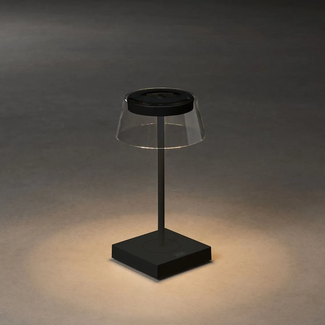 Scilla bordlampe 27 cm IP54 oppladbar USB - Svart