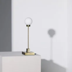 Snowball portable bordlampe