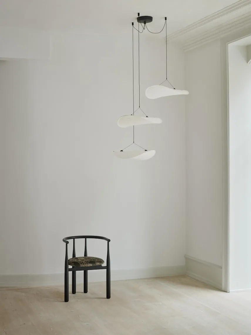 Tense chandelier