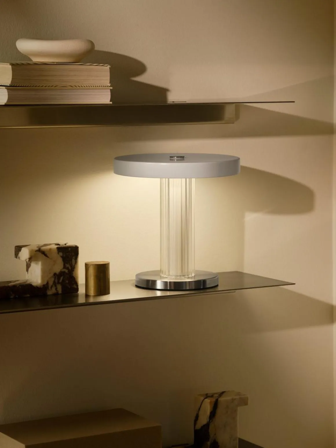 Trezzi portabel bordlampe - oppladbar