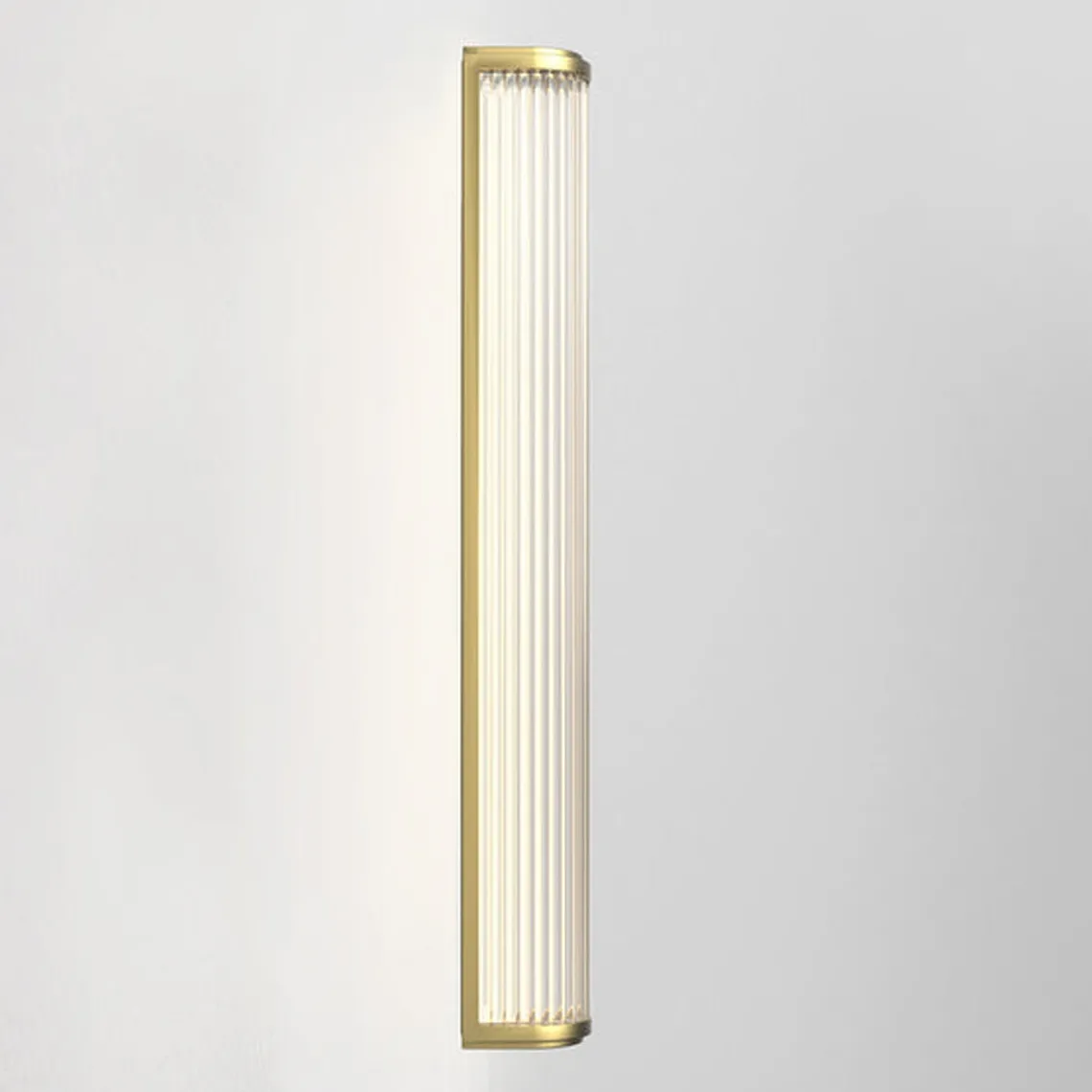 Versailles 600 vegglampe 25W IP44 3000 kelvin - Matt Gullfarget