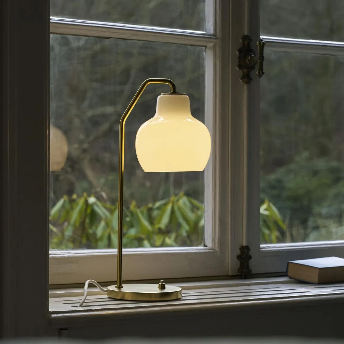 VL Ring Crown bordlampe